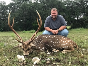 Bobby Guillory with his Silver SCI scoring Axis!