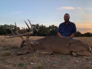 154 Inch 10 point Taken by Bobby G.