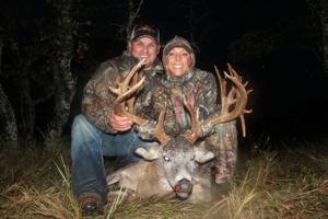 Jesse and Jamie Silva with Jamie's huge 208 inch Trophy Whitetail Buck!