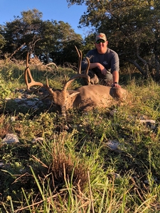 Jacob Adams took this 153 inch 11 pioint buck!