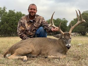 145 Inch 10 Point taken by Bobby.