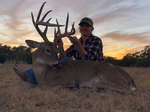 Brittany G. took this 155 Inch 12 Point Buck.