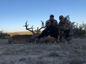 Jason and his Buck with guide Jimmy and Blaine. Thanks Blaine!