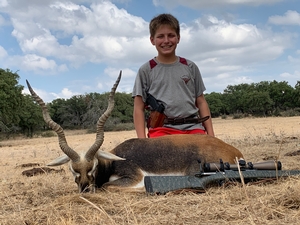 Easton Silva made a great shot on this Bronze SCI Blackbuck.