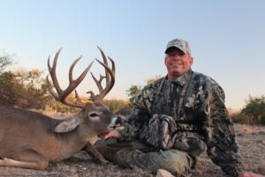 Chuck Jones with his 165 6/8 14 point